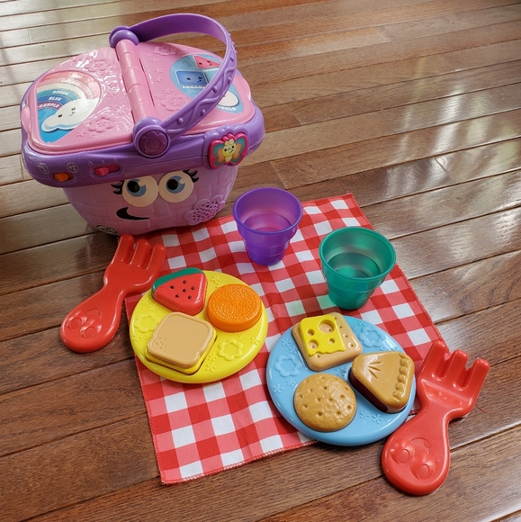 wooden picnic basket toy